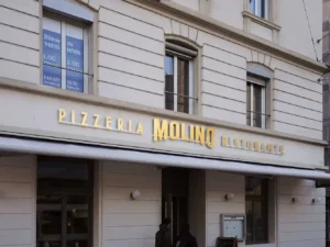 Litex AG: Molino Pizzeria Ristorante Stauffacher Zuerich Leuchtschrift